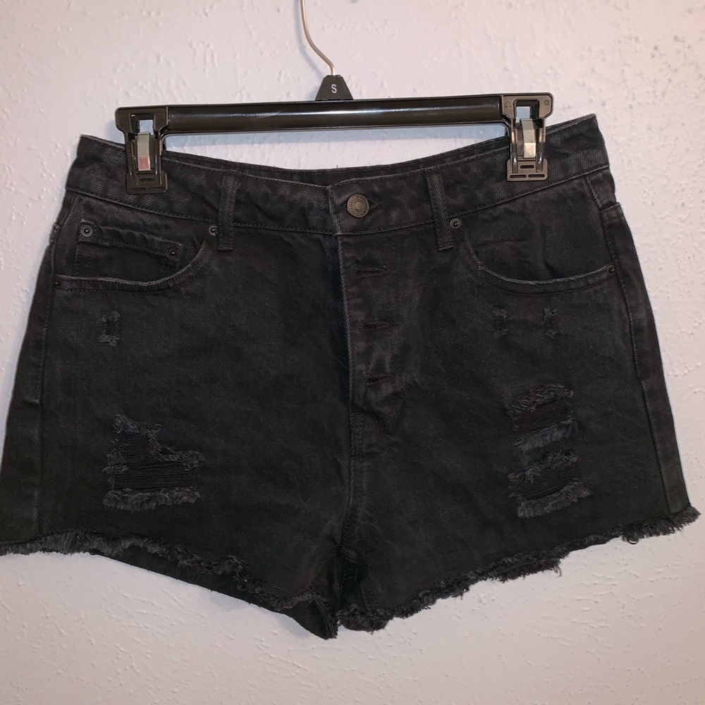 black jean shorts